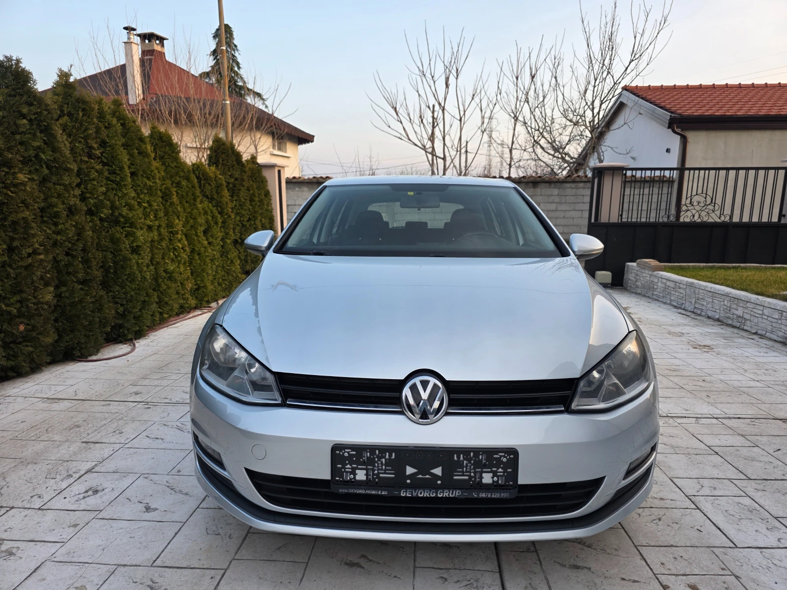 VW Golf 1.6 TDI , снимка 2 - Автомобили и джипове - 53713671