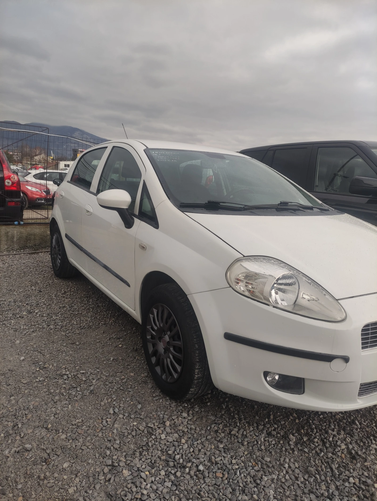 Fiat Punto 1.4 газ бензин , снимка 8 - Автомобили и джипове - 53923288