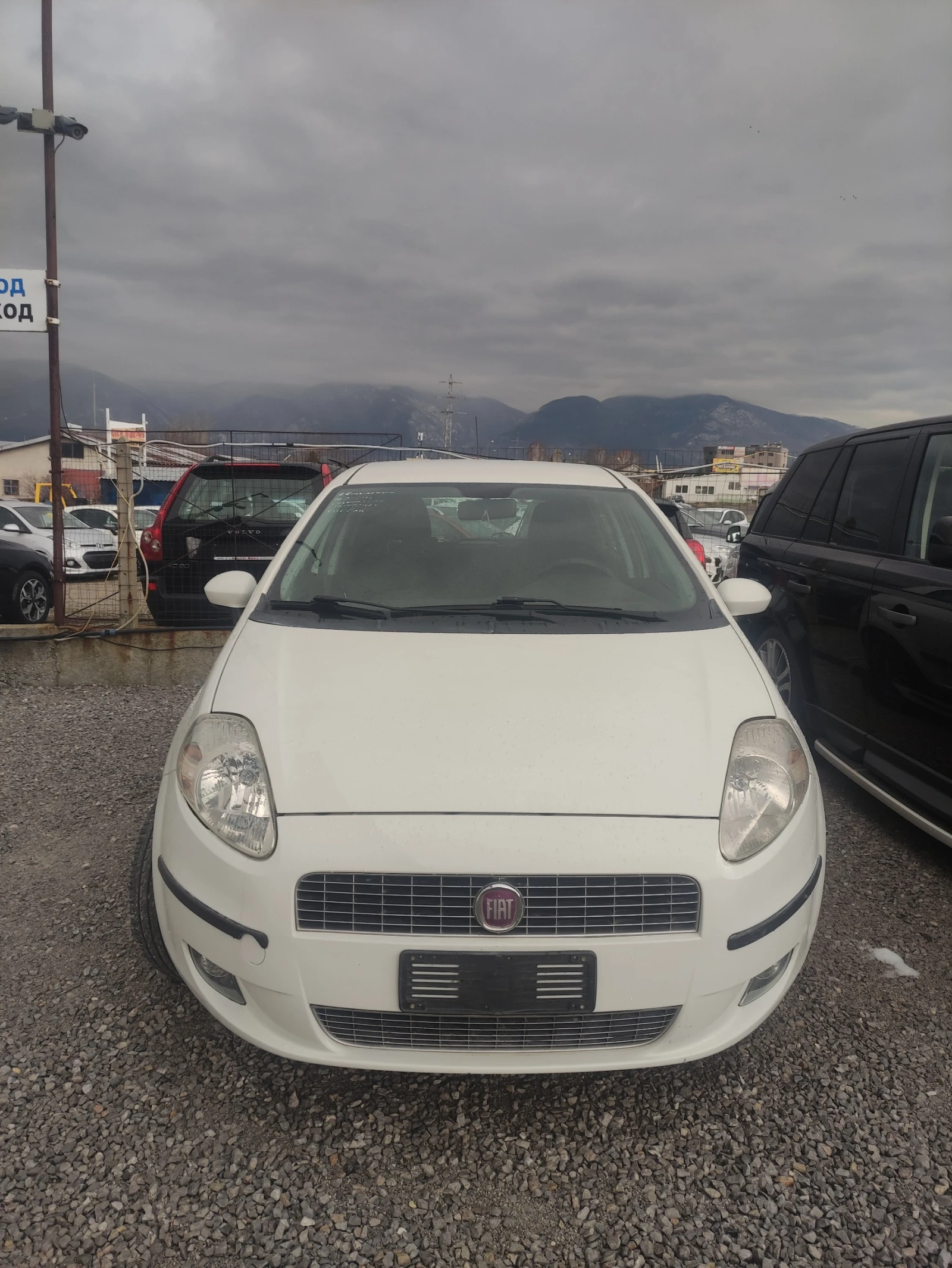 Fiat Punto 1.4 газ бензин , снимка 4 - Автомобили и джипове - 53923288