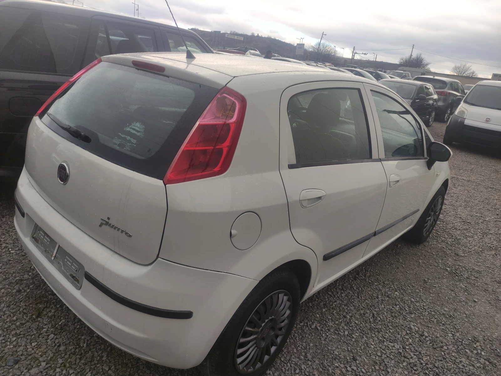 Fiat Punto 1.4 газ бензин , снимка 6 - Автомобили и джипове - 53923288