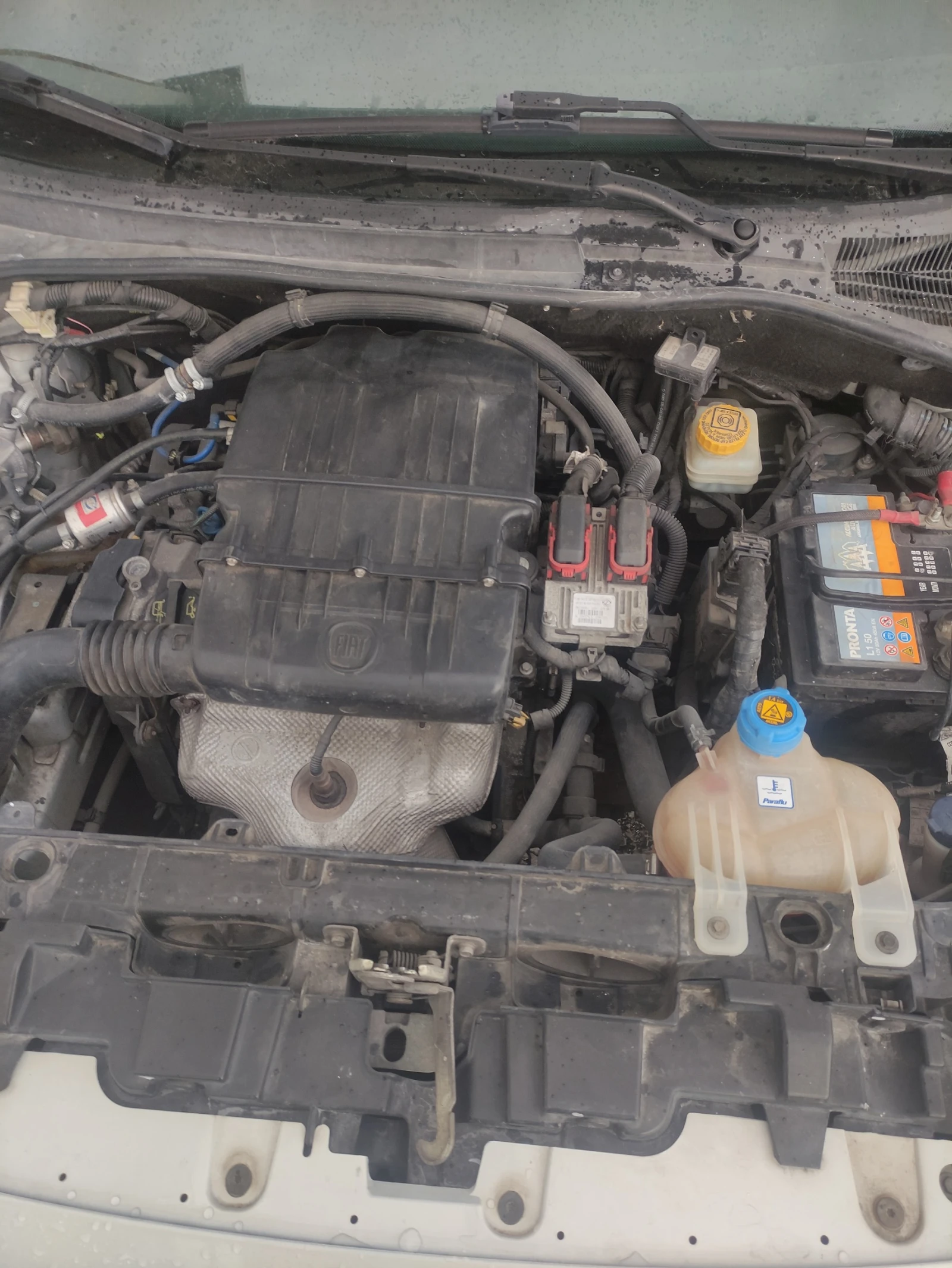 Fiat Punto 1.4 газ бензин , снимка 10 - Автомобили и джипове - 53923288