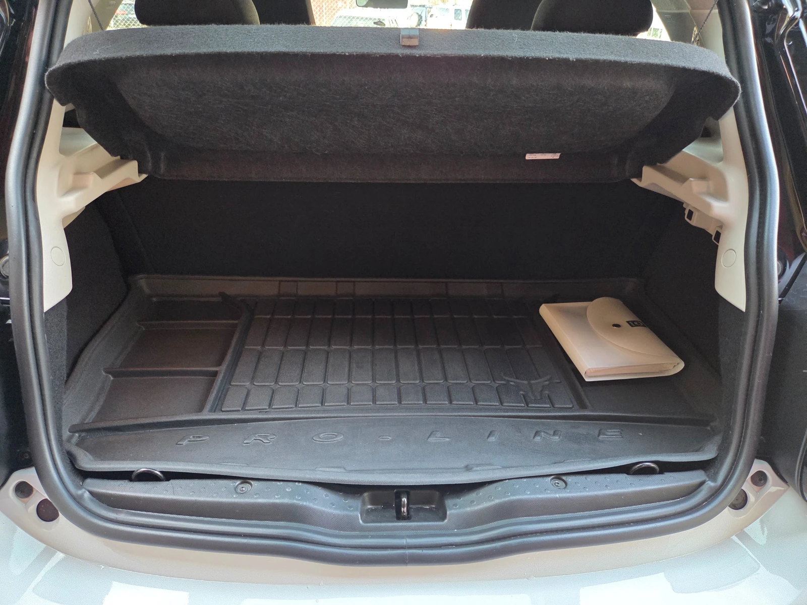 Smart Forfour electric, снимка 12 - Автомобили и джипове - 54011122