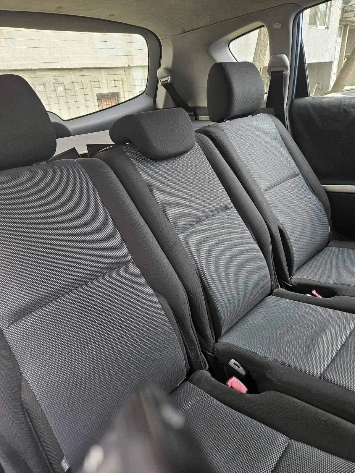 Toyota Corolla verso D4d, снимка 11 - Автомобили и джипове - 54069905