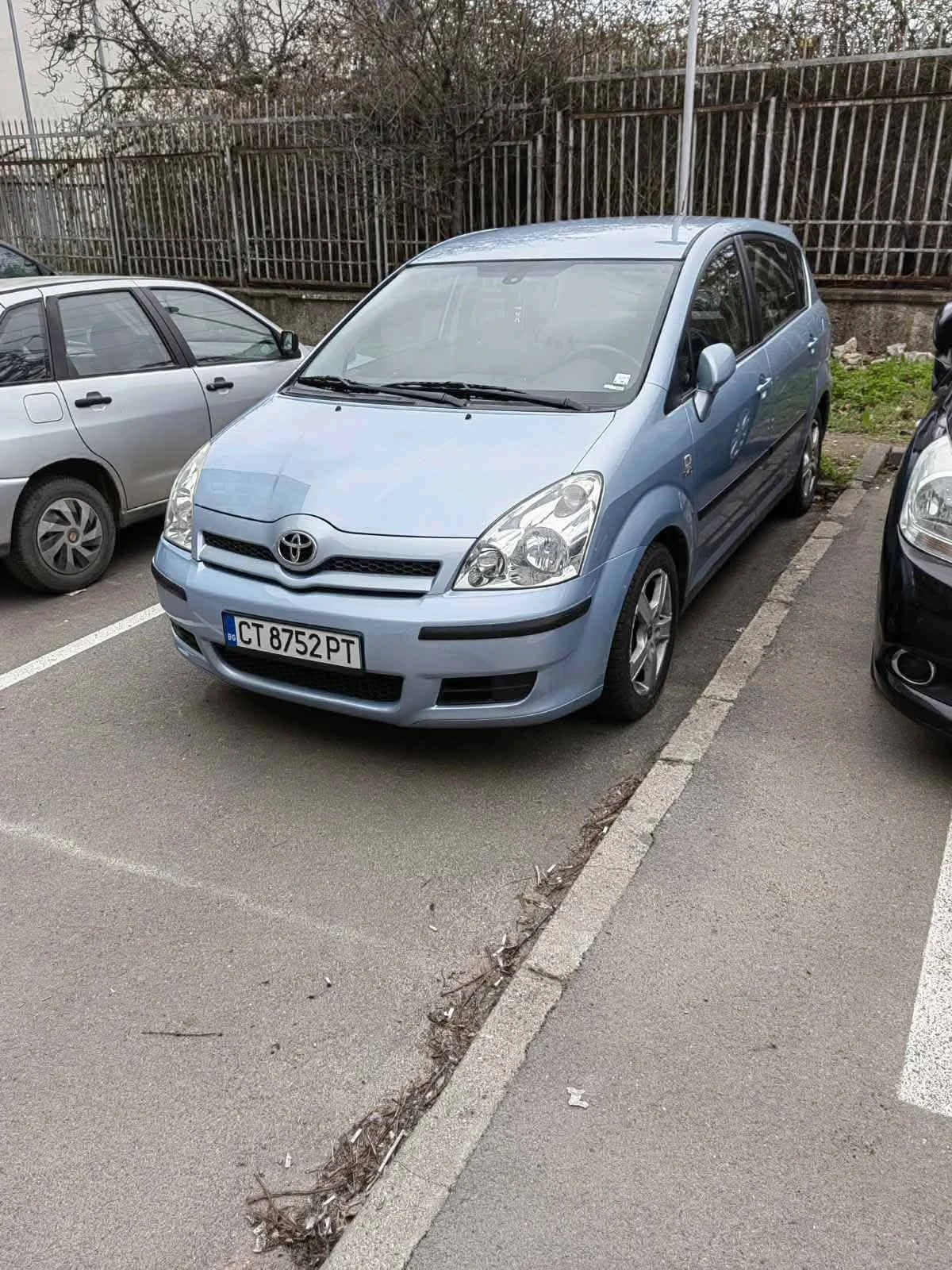 Toyota Corolla verso D4d, снимка 5 - Автомобили и джипове - 54069905