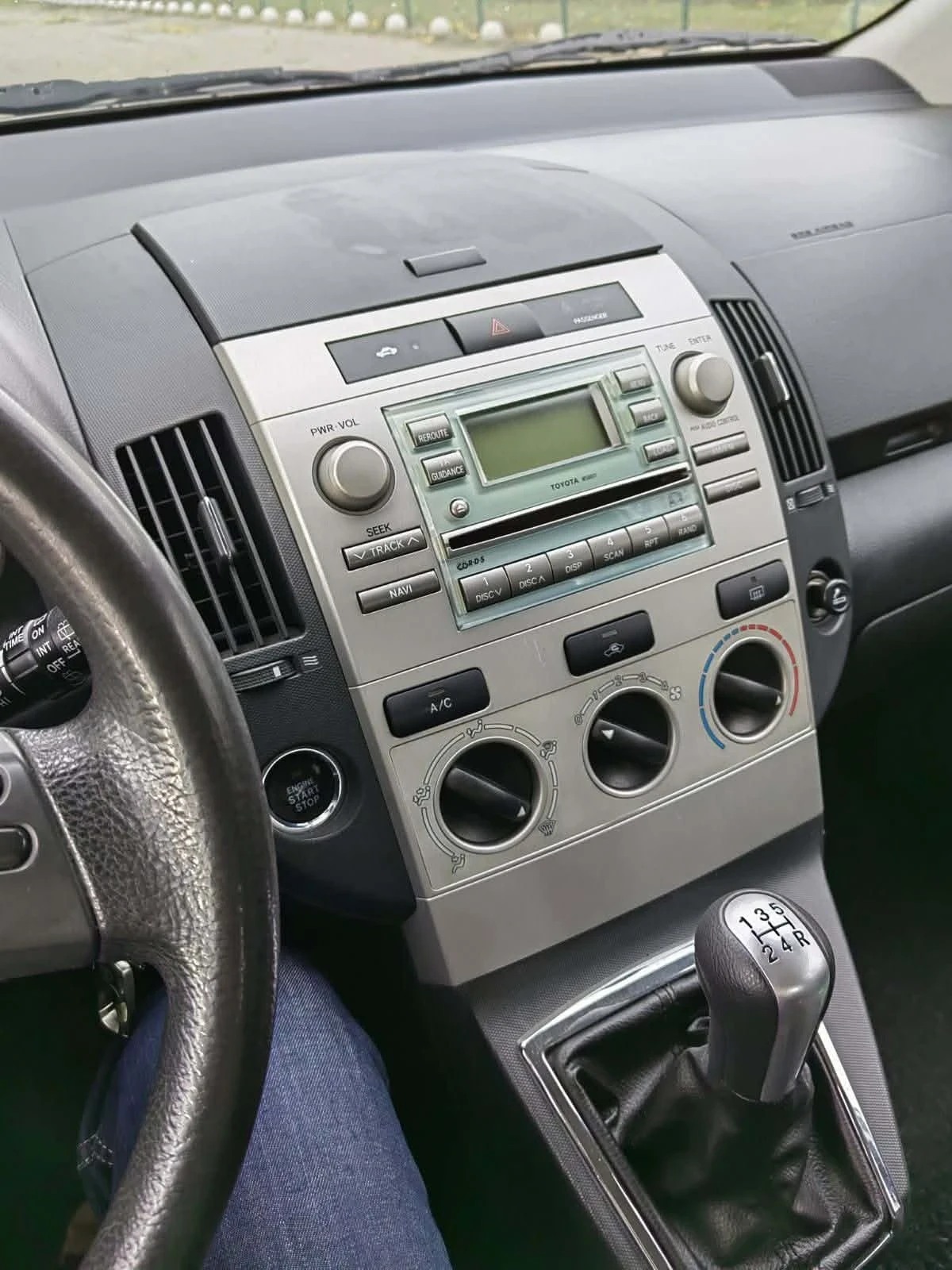 Toyota Corolla verso D4d, снимка 6 - Автомобили и джипове - 54069905