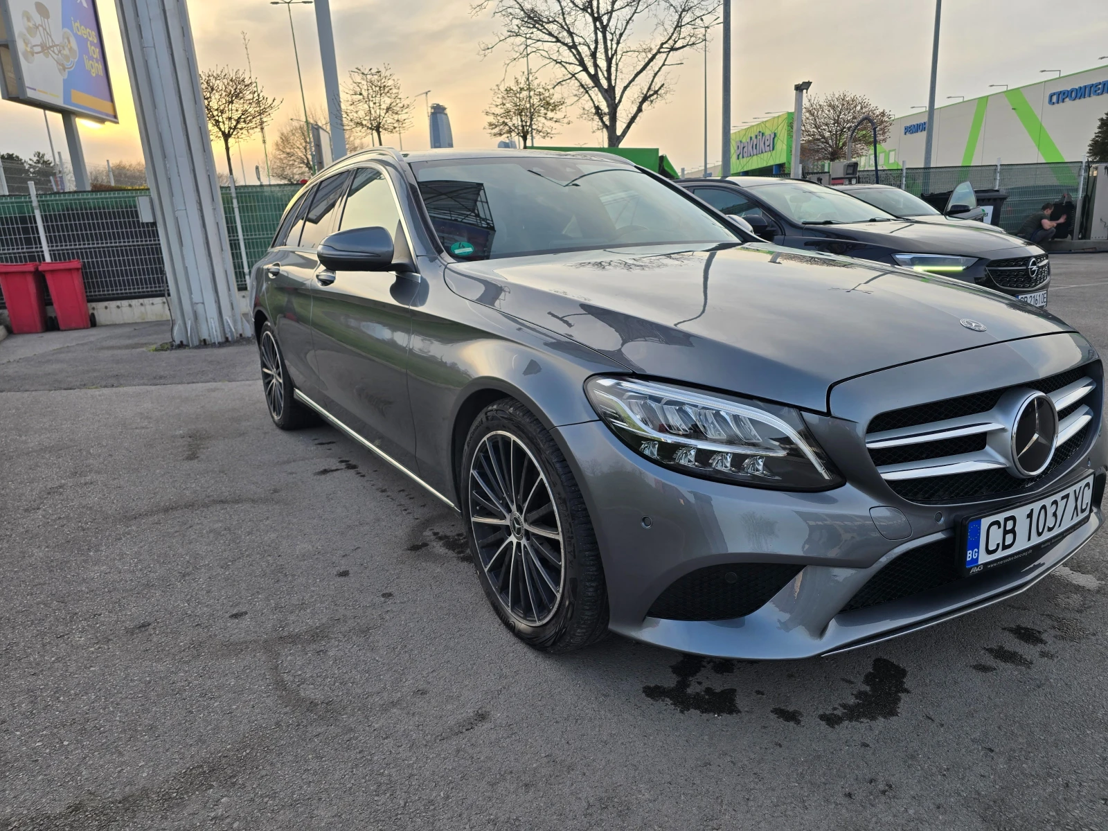 Mercedes-Benz C 220, снимка 3 - Автомобили и джипове - 54183382