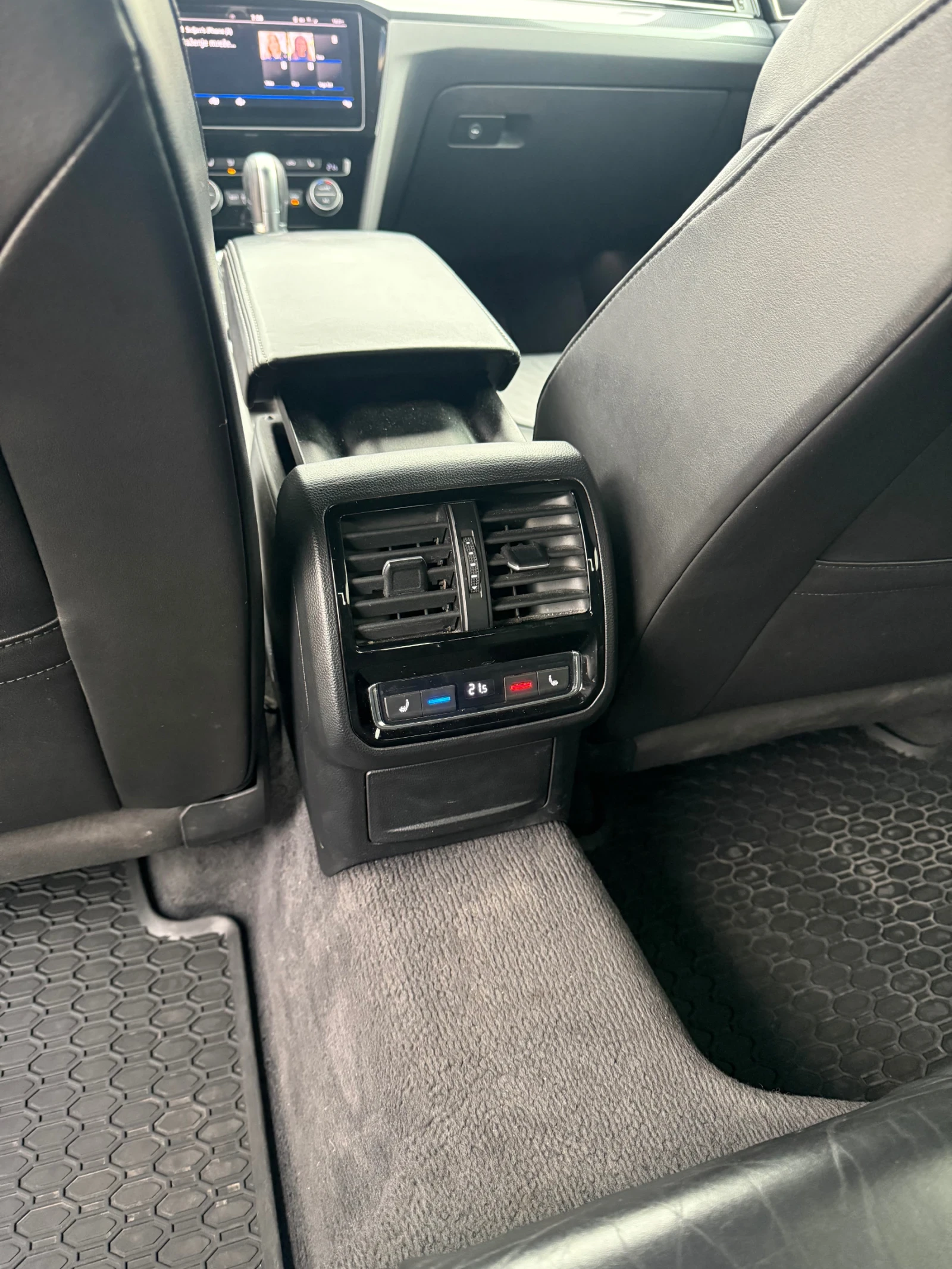 VW Arteon 2.0tdi R line, снимка 14 - Автомобили и джипове - 54486513
