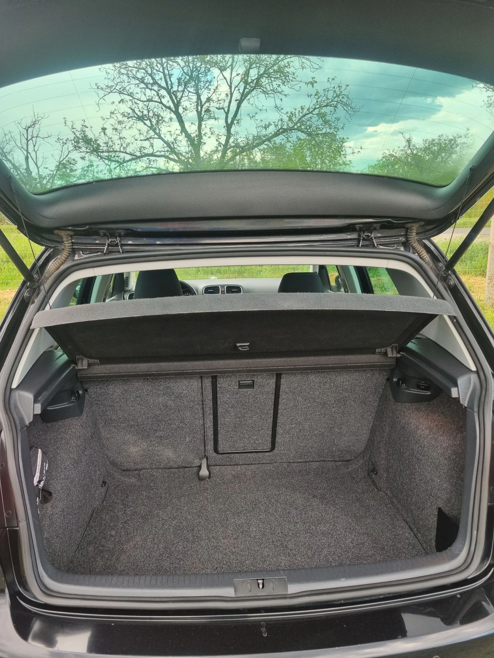 VW Golf, снимка 14 - Автомобили и джипове - 54526692