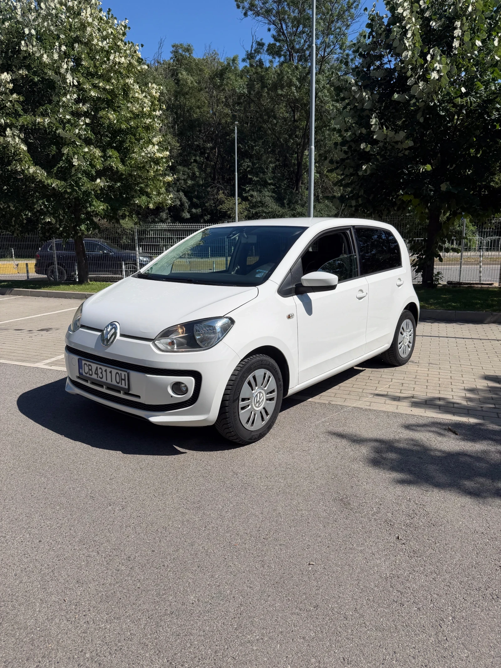 VW Up 1.0 Автоматик