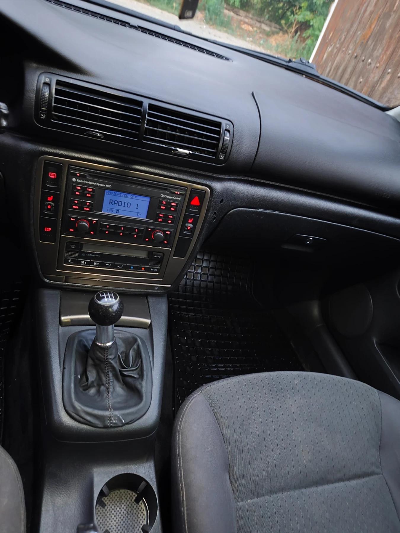 VW Passat, снимка 4 - Автомобили и джипове - 55592213
