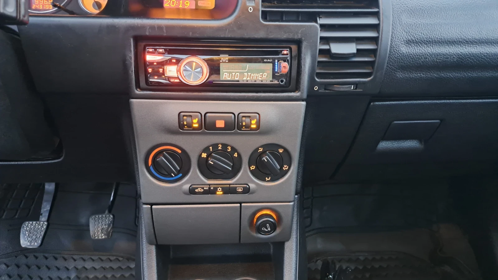 Opel Zafira 2.0 DTI 101кс OPC, CLIMA, PODGREV, Avtopilot , снимка 6 - Автомобили и джипове - 55784444