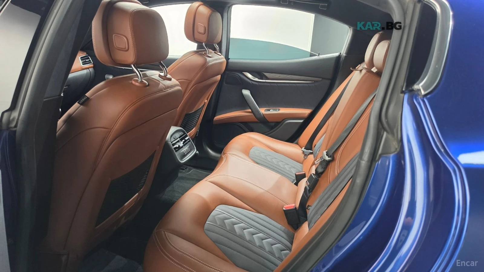 Maserati Ghibli 3.0 Diesel GranLusso* КОЖА* ОБДУХ* НАВИ* ПАНО, снимка 15 - Автомобили и джипове - 56008643