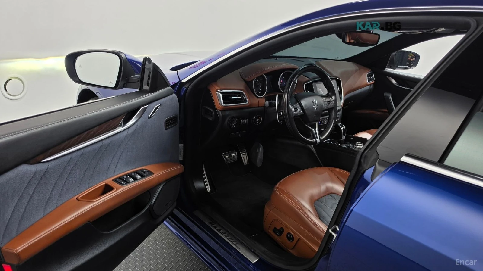 Maserati Ghibli 3.0 Diesel GranLusso* КОЖА* ОБДУХ* НАВИ* ПАНО, снимка 8 - Автомобили и джипове - 56008643