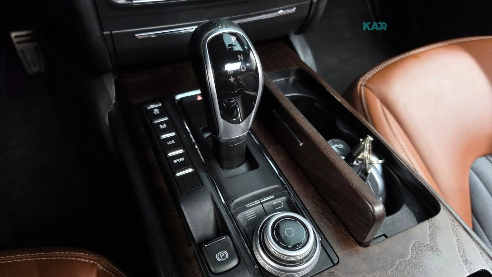Maserati Ghibli 3.0 Diesel GranLusso* КОЖА* ОБДУХ* НАВИ* ПАНО, снимка 7 - Автомобили и джипове - 56008643