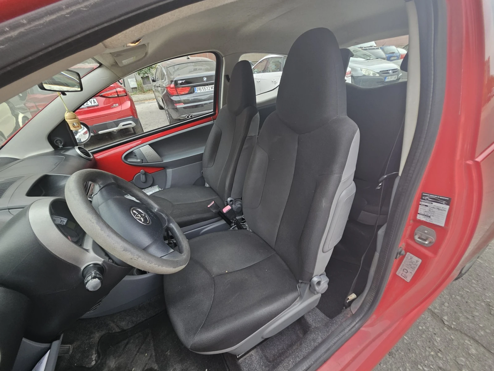 Toyota Aygo, снимка 6 - Автомобили и джипове - 56648890