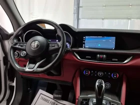 Alfa Romeo Stelvio TI / RED INT / DISTRONIC / 2 КЛЮЧА, снимка 11