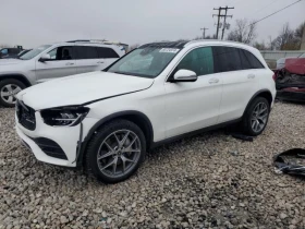  Mercedes-Benz GLC 30...