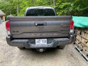 Обява за продажба на Toyota Tacoma CARFAX * * АВТО КРЕДИТ ~68 700 лв. - изображение 3