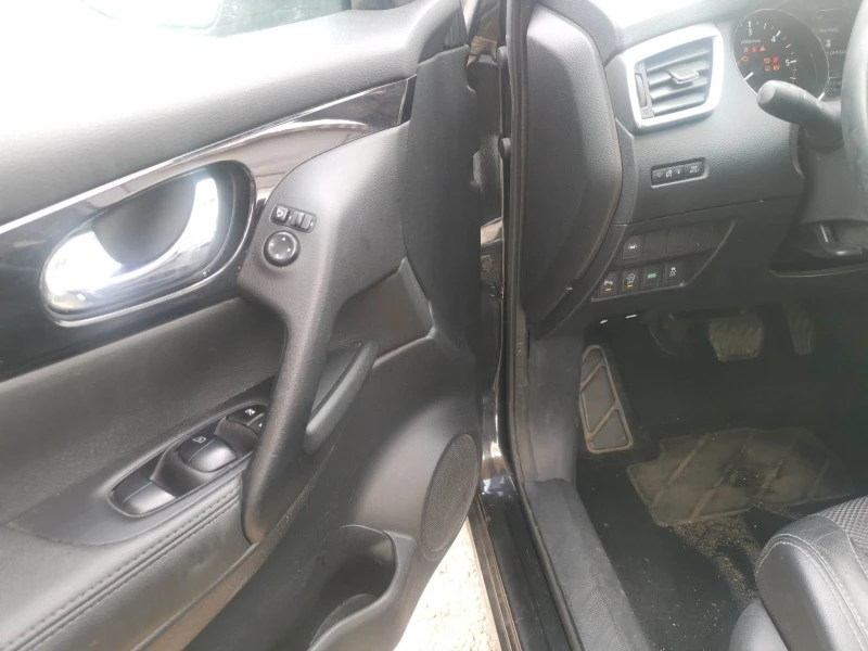 Nissan Qashqai 1.6 dci, снимка 6 - Автомобили и джипове - 40510565