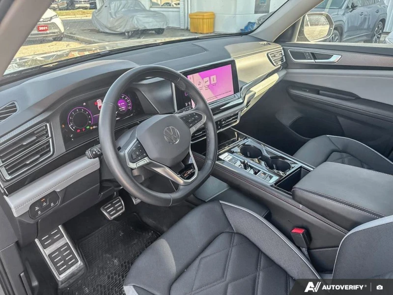 VW Atlas * Peak Edition | AWD | ACCIDENT FREE | LEATHER | C, снимка 16 - Автомобили и джипове - 52802255