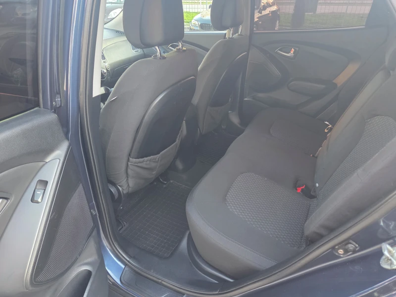 Hyundai IX35 1.6i-Gaz.Inj., снимка 16 - Автомобили и джипове - 52802973