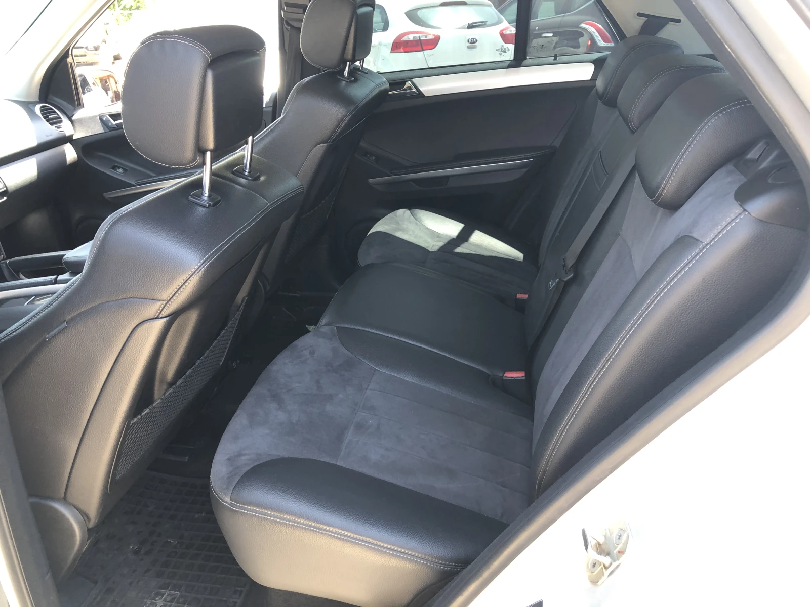Mercedes-Benz ML 320 CDI AIRMATIC - изображение 10