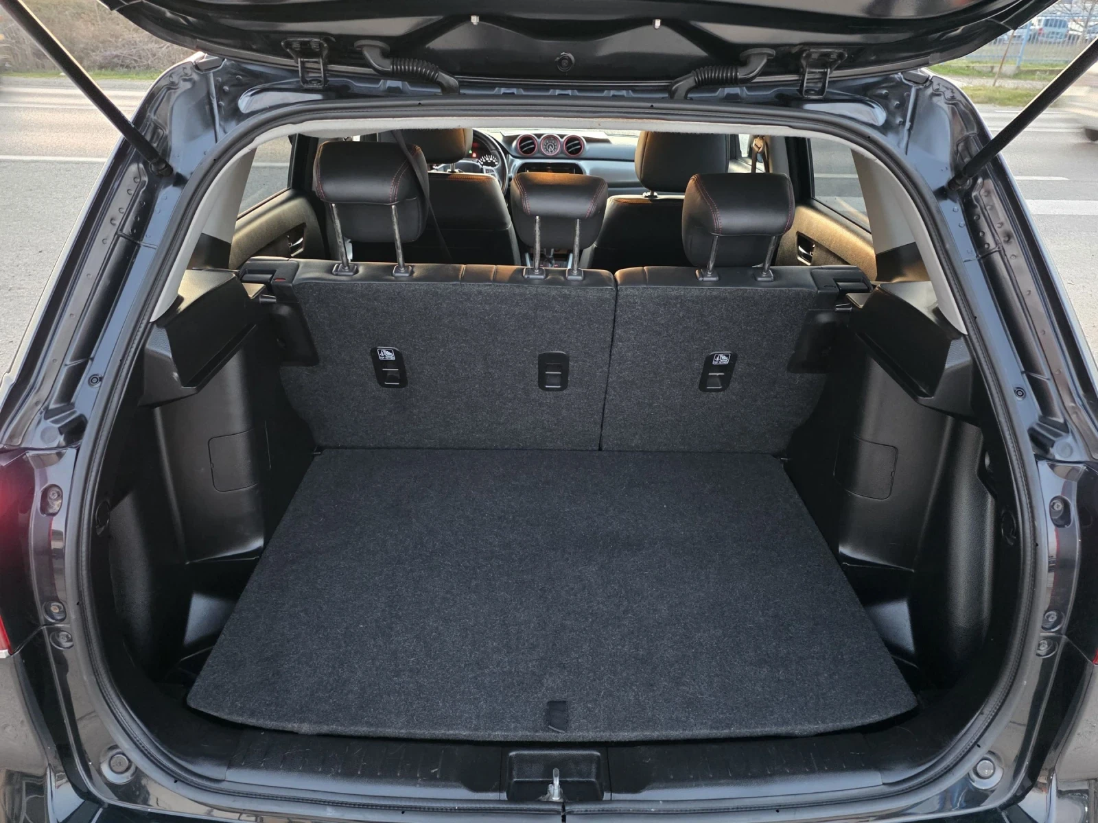 Suzuki Vitara 1.4BOOSTERJET AUTOMATIC, снимка 13 - Автомобили и джипове - 52712946