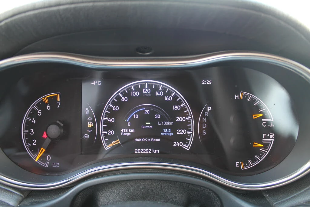 Jeep Grand cherokee SUMMIT* 5.7* V8* DISTRONIC* ПАНО* ОБДУХВАНЕ* КАМЕР - изображение 8