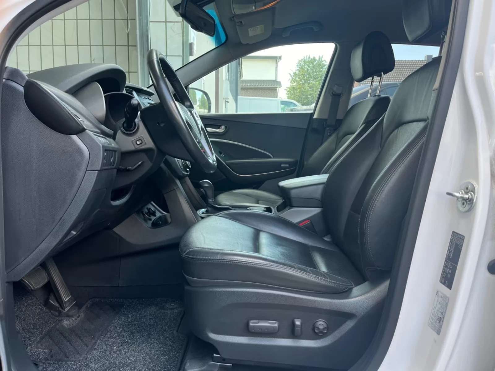 Hyundai Santa fe 2.2CRDi/200hp/2.2CRDi/200кс| Euro6| Богато оборудв, снимка 8 - Автомобили и джипове - 55036940