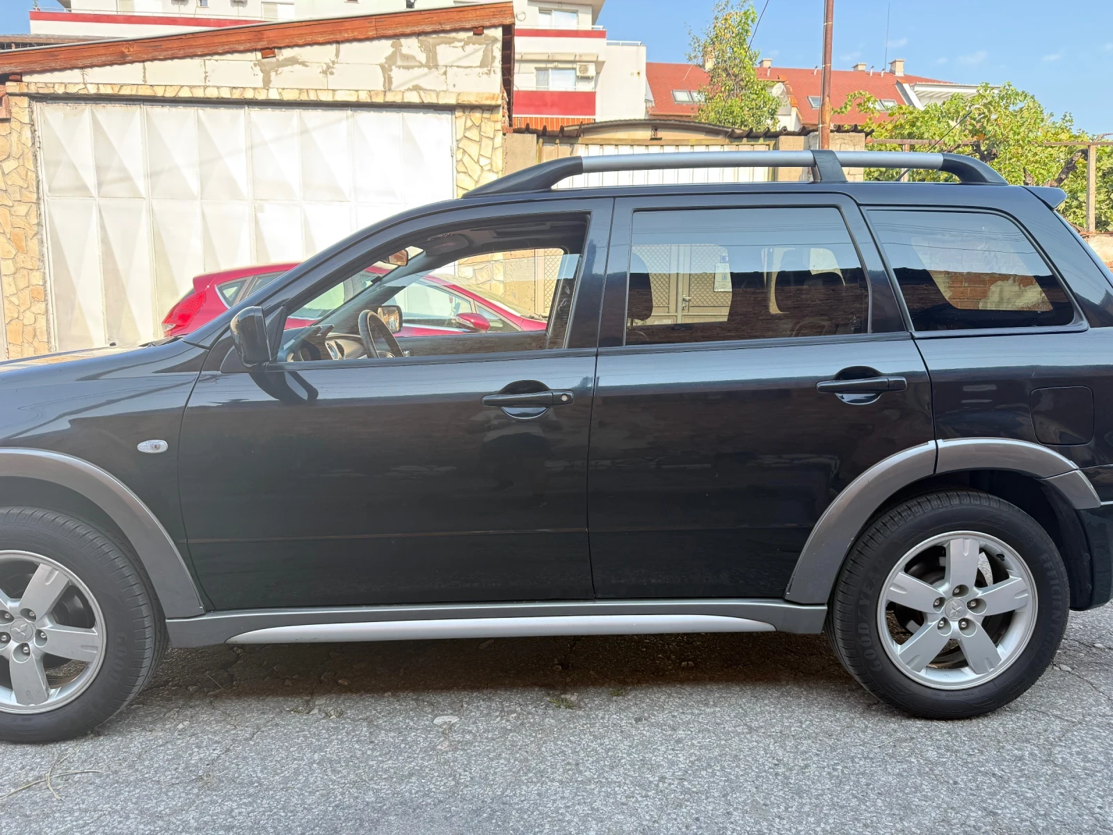 Mitsubishi Outlander, снимка 2 - Автомобили и джипове - 55601317