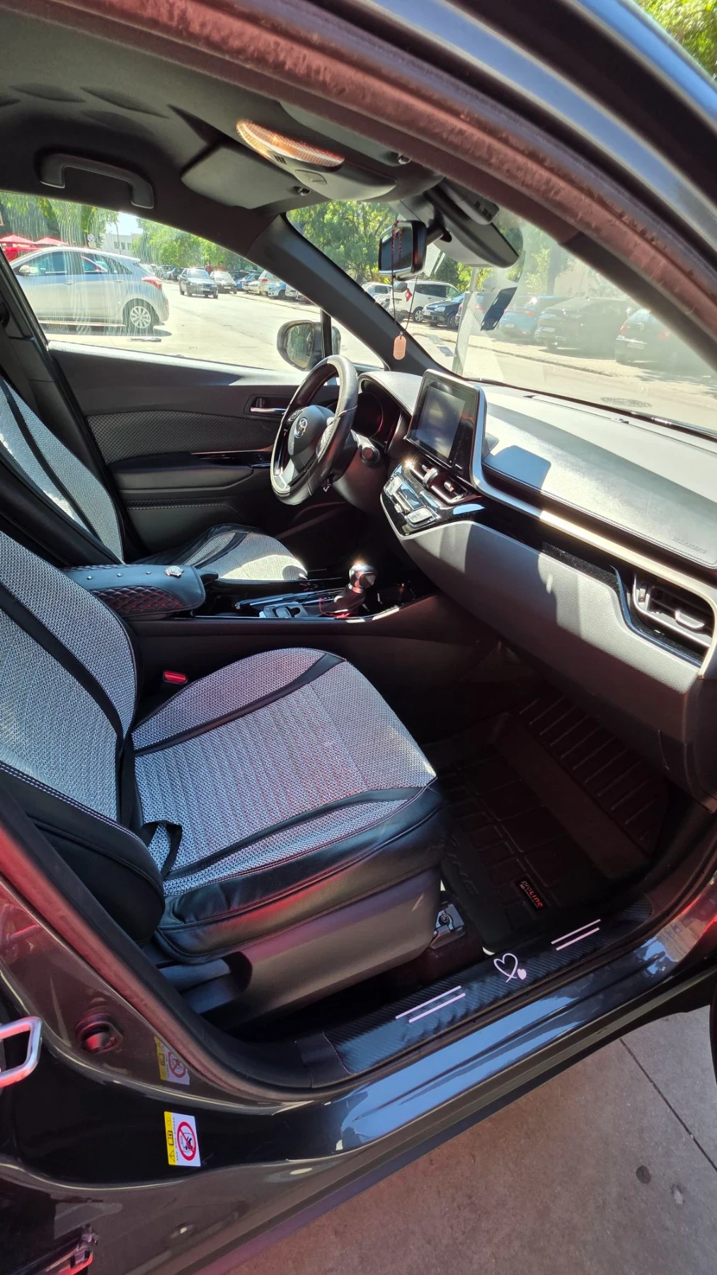 Toyota C-HR, снимка 5 - Автомобили и джипове - 55666617
