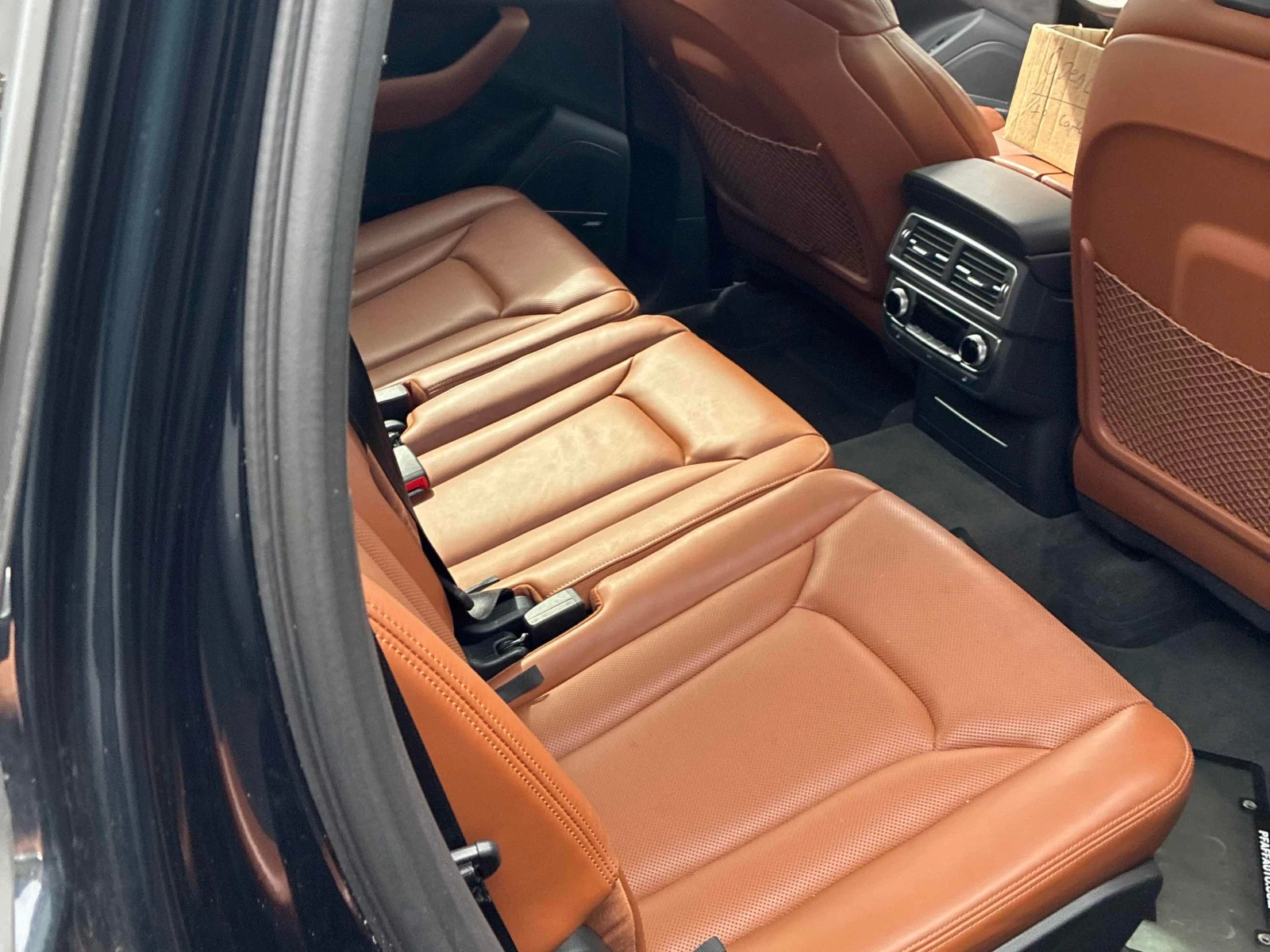Audi Q7 3.0T Technik МАСАЖ ВЪЗДУШНО 360 CARFAX, снимка 13 - Автомобили и джипове - 55806323