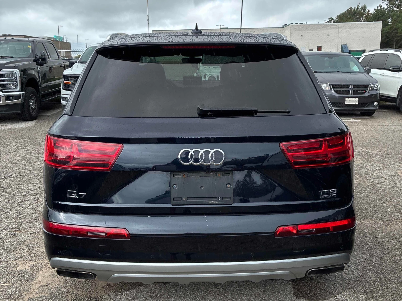 Audi Q7 3.0T Technik МАСАЖ ВЪЗДУШНО 360 CARFAX, снимка 4 - Автомобили и джипове - 55806323
