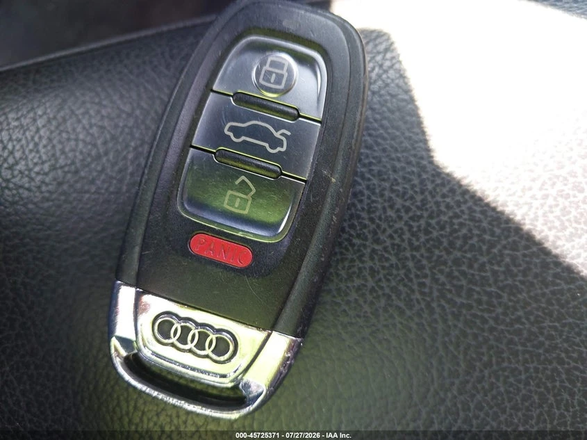 Audi Q5 2.0l 2.0T Premium, снимка 11 - Автомобили и джипове - 55816086