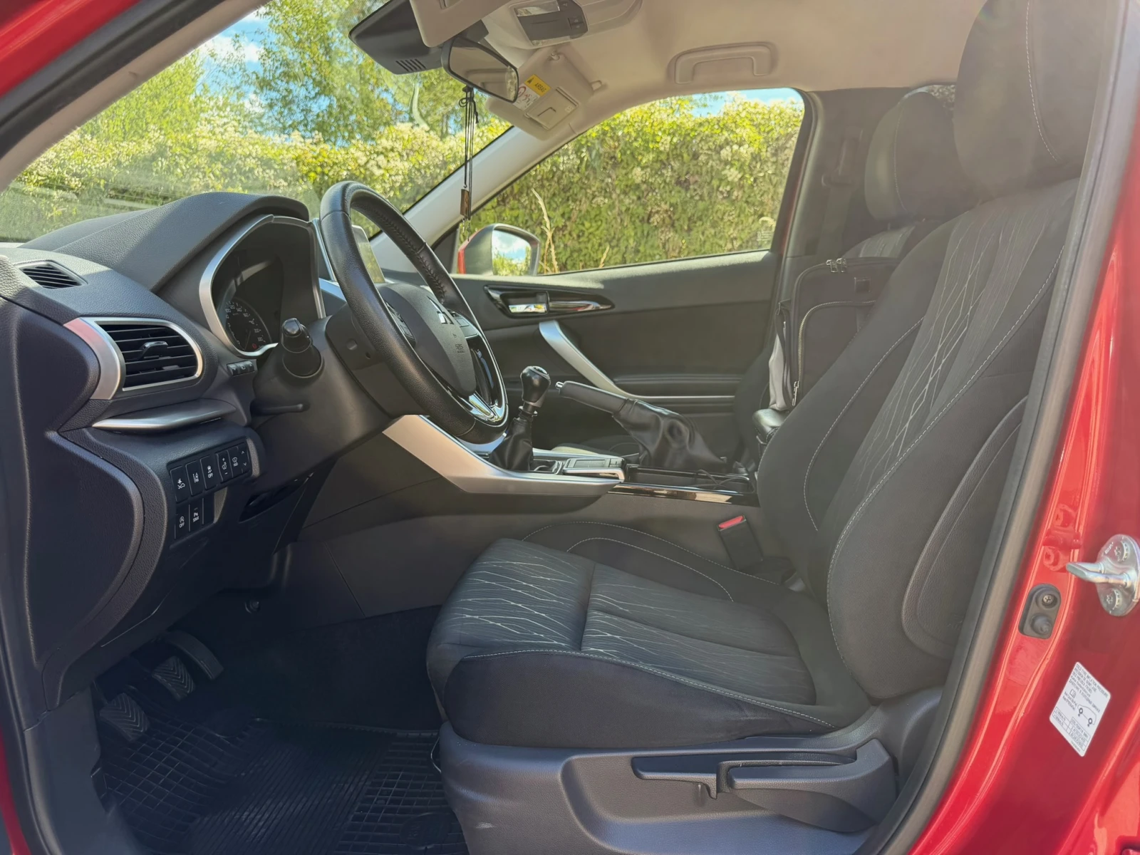 Mitsubishi Eclipse Cross, снимка 7 - Автомобили и джипове - 55953821