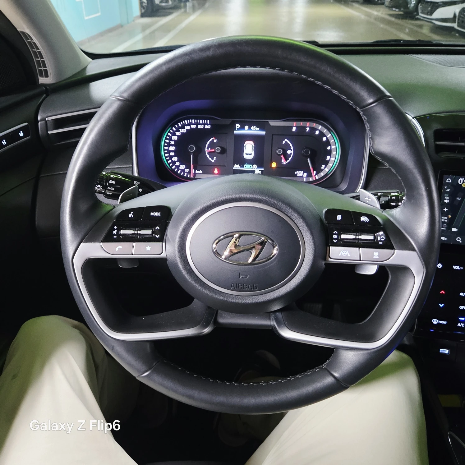 Hyundai Tucson 1.6 - ОЧАКВАН ВНОС, снимка 5 - Автомобили и джипове - 56614404
