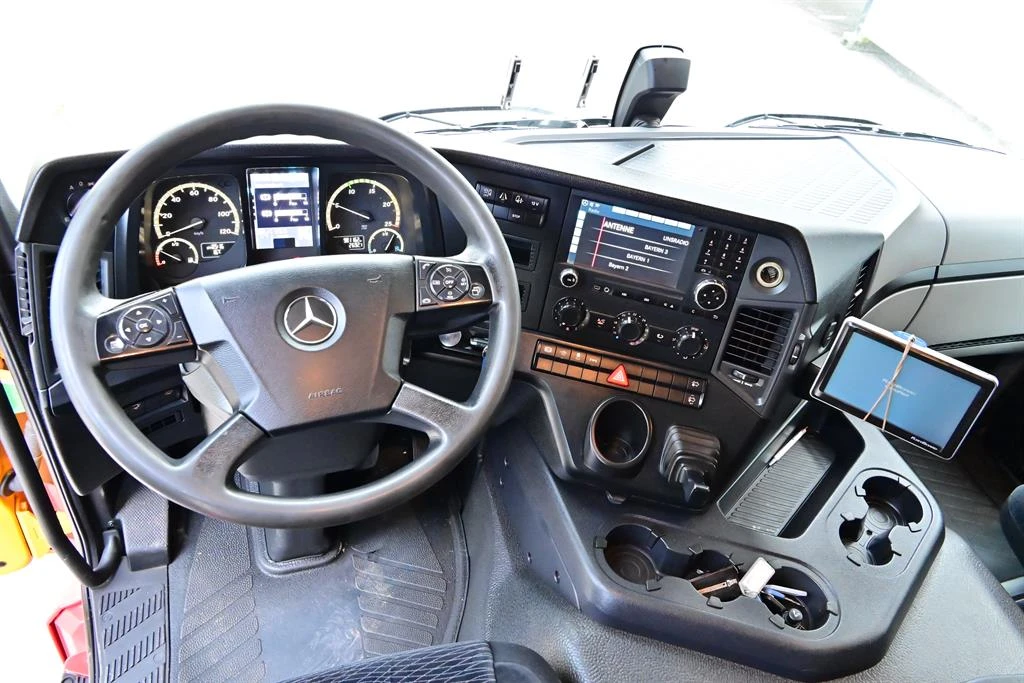 Mercedes-Benz Antos 1843 �� T-800R ����� ���� | Mobile.bg � ����������� 11