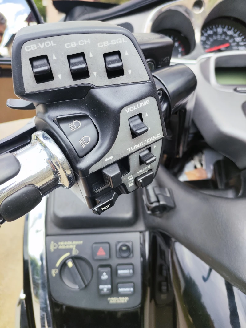 Honda Gold Wing SC47, снимка 15 - Мотоциклети и мототехника - 44307222