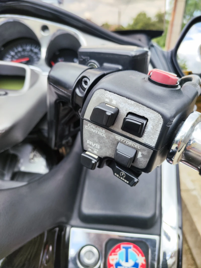 Honda Gold Wing SC47, снимка 17 - Мотоциклети и мототехника - 44307222