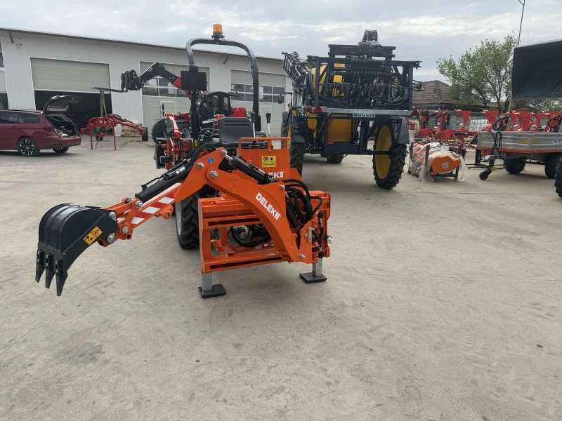 Трактор Tafe  6028 М + Товарач TL 25 + Багерно устройствоDELEKS, снимка 3 - Селскостопанска техника - 49931572