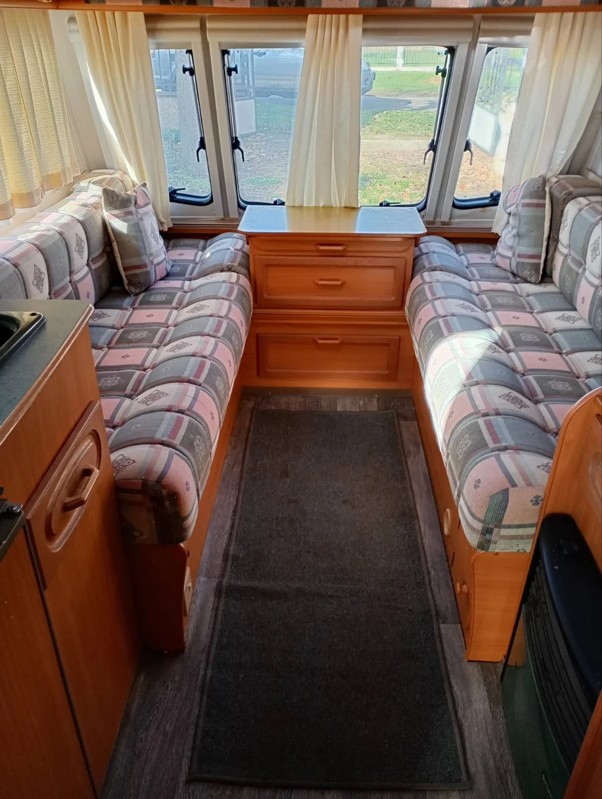 Каравана Avondale Dart 515-4, снимка 7 - Каравани и кемпери - 53744207