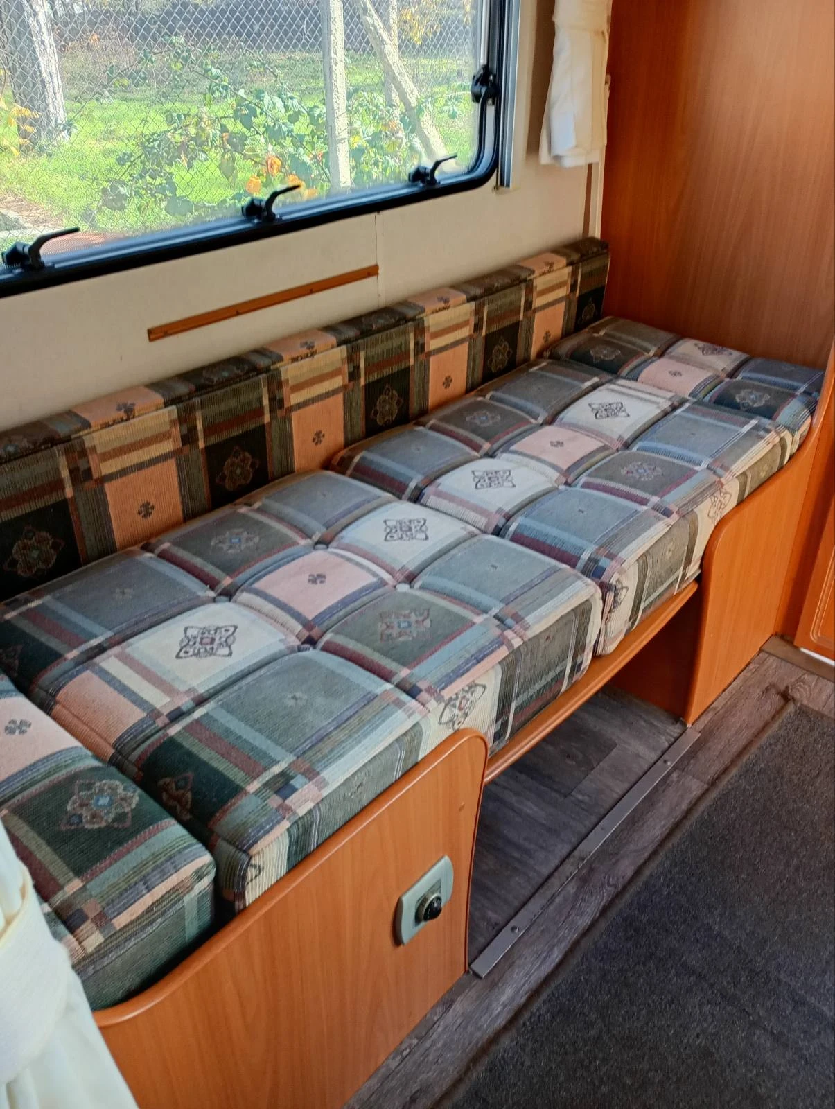 Каравана Avondale Dart 515-4, снимка 8 - Каравани и кемпери - 53744207