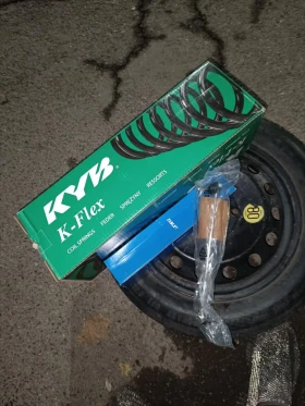 BMW 325 N52B25  - 111 € / 217.10 лв. - 44108909 5