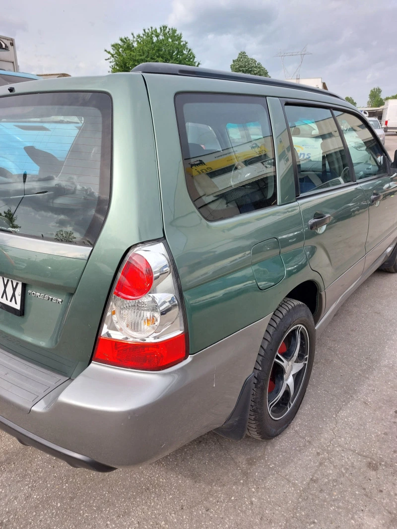 Subaru Forester 2.0, снимка 12 - Автомобили и джипове - 45315036