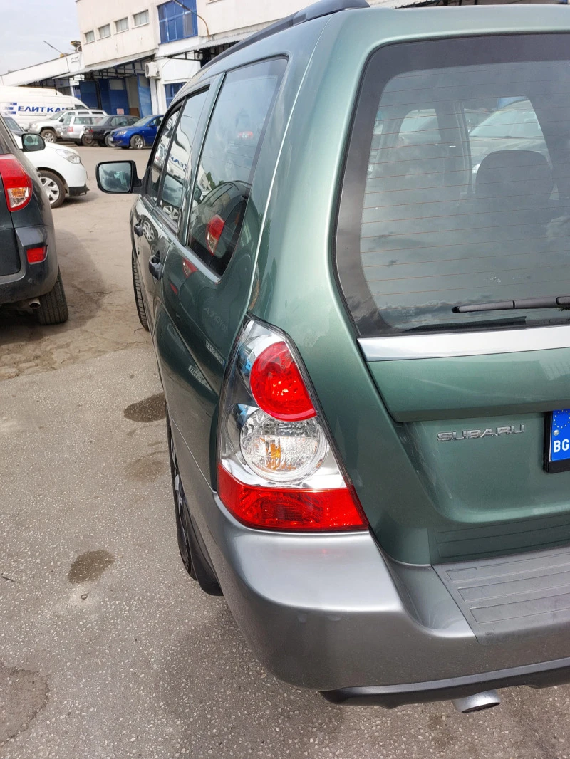 Subaru Forester 2.0, снимка 13 - Автомобили и джипове - 45315036