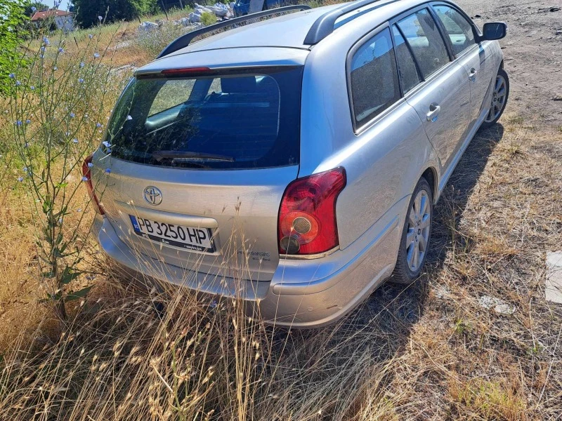 Toyota Avensis 2.2, снимка 2 - Автомобили и джипове - 47012464