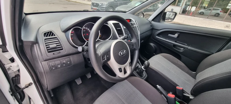 Kia Venga 1.4i GPL 90k.c ITALIA EURO 5B, снимка 8 - Автомобили и джипове - 47071427