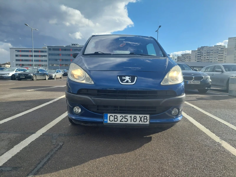 Peugeot 1007 Хечбек , снимка 1 - Автомобили и джипове - 47537991