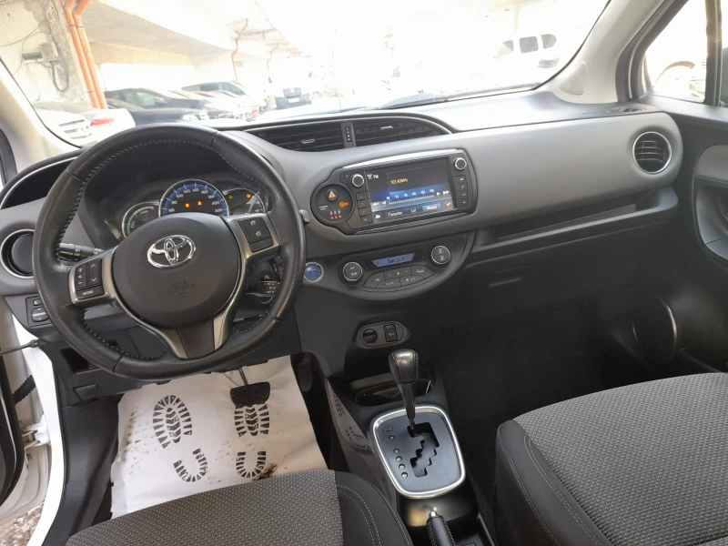 Toyota Yaris 1.5VVTI-HYBRID-NAVI-камера, снимка 9 - Автомобили и джипове - 49233336