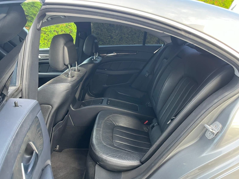 Mercedes-Benz CLS 350 3.5 CDI AVTO KOJA NAVI, снимка 9 - Автомобили и джипове - 52003513